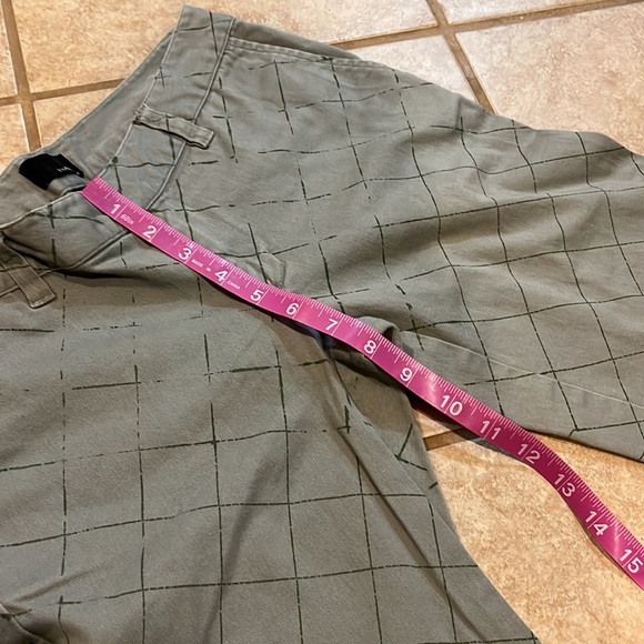 Hurley Denim Shorts Sz 1 - Picture 4 of 8